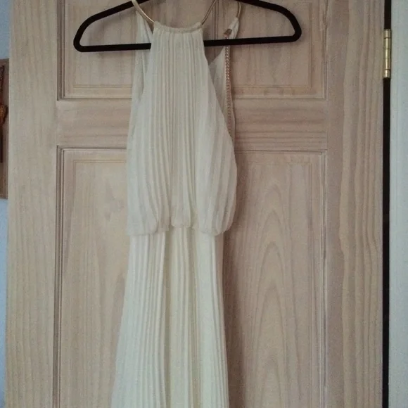 Guess | Dresses | Guess White Summer Maxi Dress Halter | Poshmark Guess | Dresses | Guess White Summer Maxi Dress Halter | Poshmark